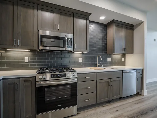 $1,199,000 | 121 Aptos Vlg Way, Unit 1, Aptos, CA 95003