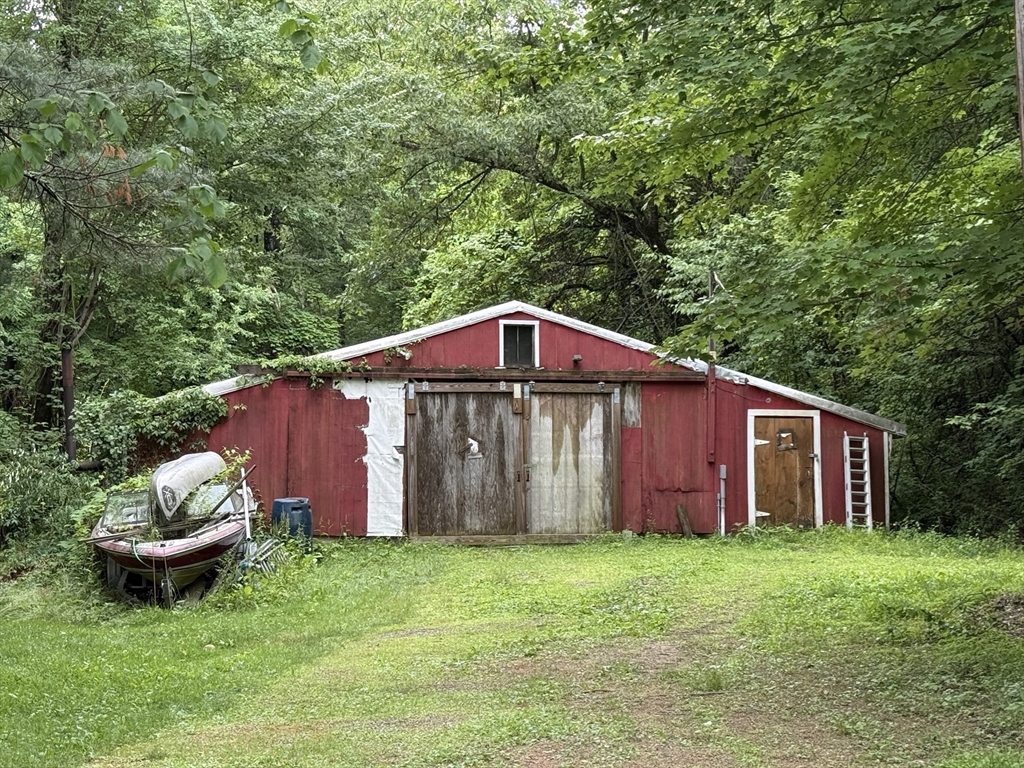 134 Barker Hill Road Townsend, MA 01469 - Photo 32 of 37