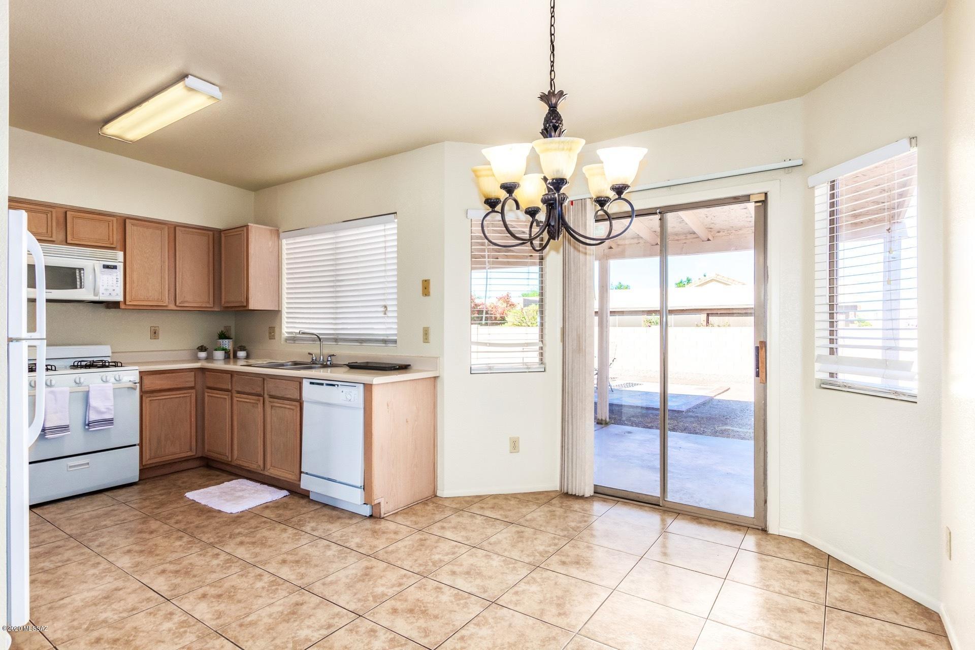 5553 South Stockwell Road Tucson, AZ 85746 - Photo 7 of 21 Gallery Image 7