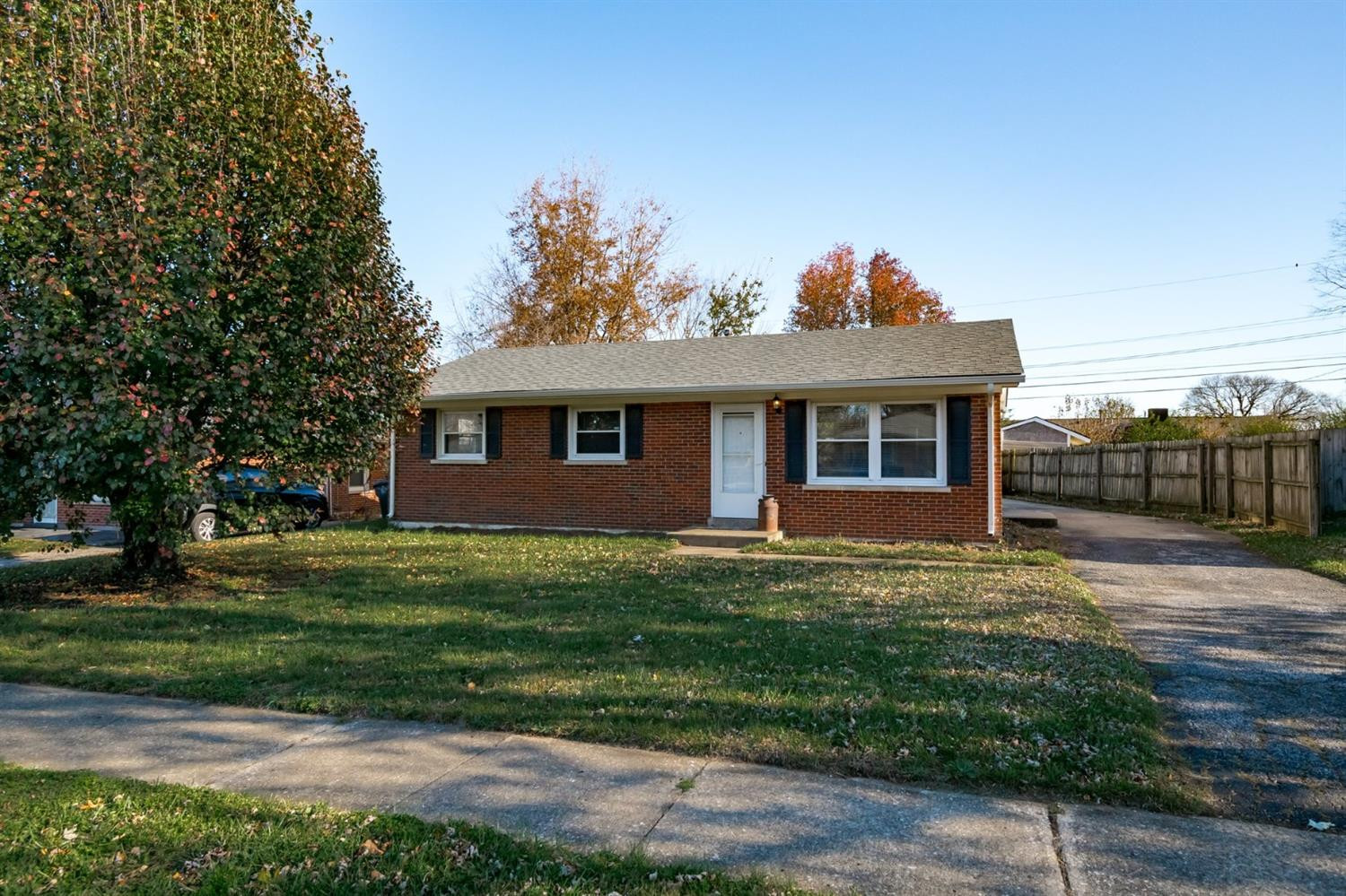 691 Eden Road Lexington, KY 40505 - Photo 1 of 20 Photo 1