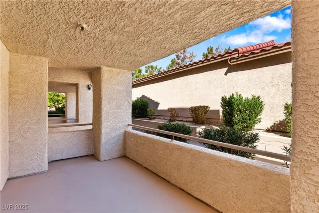 $244,900 | 3827 Desert Marina Drive, Unit 211, Laughlin, NV 89029