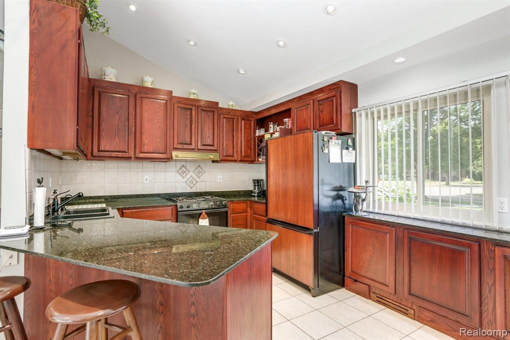 600 Middlesex Road Grosse Pointe Park, MI 48230 - Photo 22 of 44