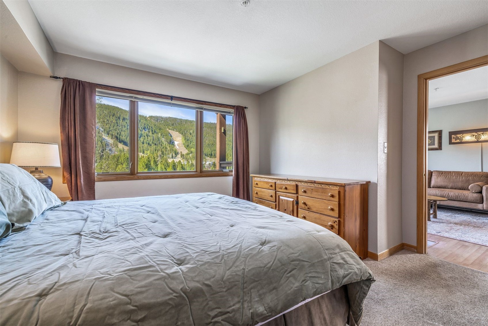 60 Oro Grande Road, Unit 204 Keystone, CO 80435 - Photo 19 of 50 a bedroom with a large bed and a window