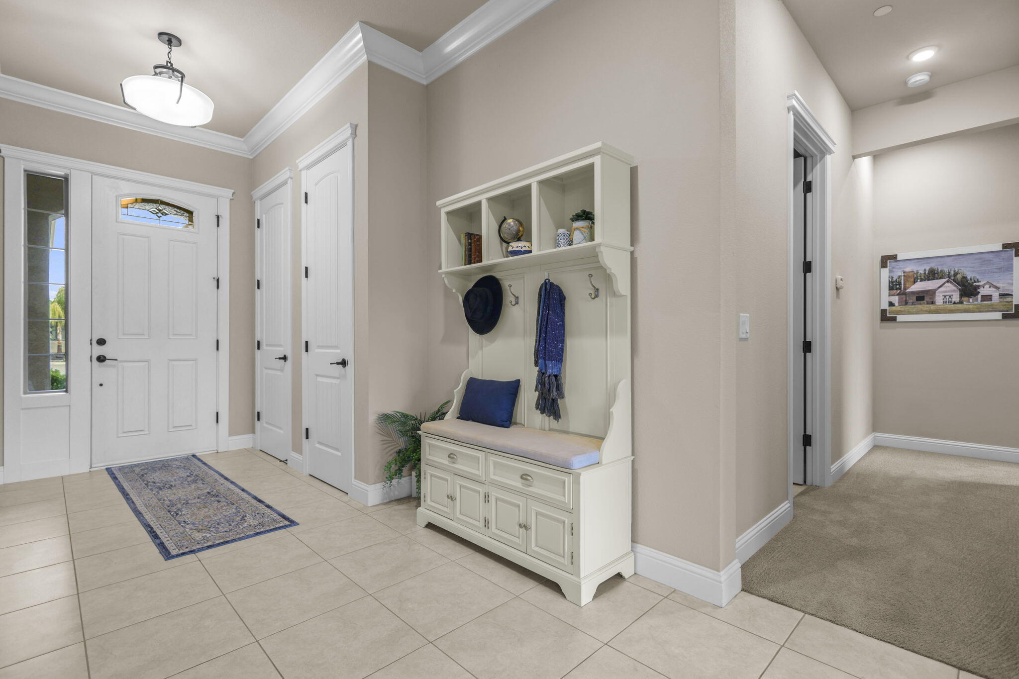 968 Katmai Place Redding, CA 96001 - Photo 4 of 25 Entry