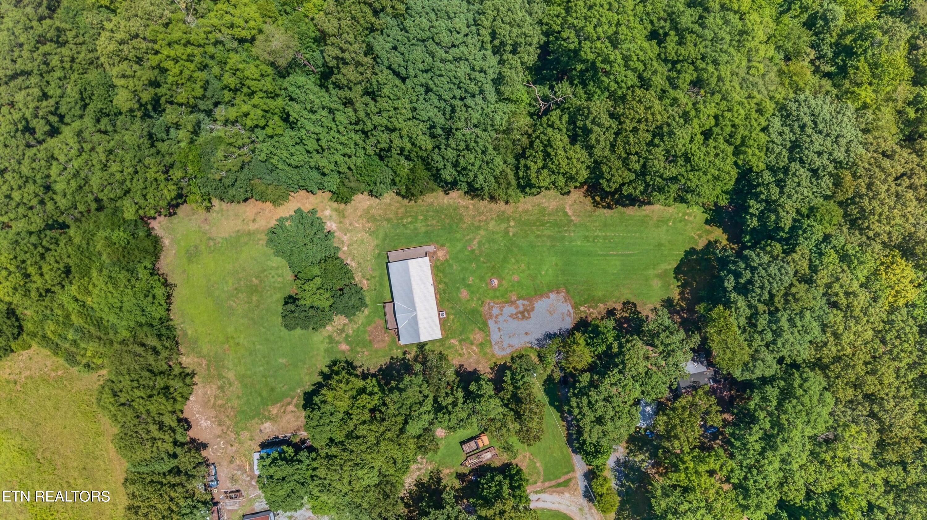 1649 Hopeless Road Dandridge, TN 37725 - Photo 29 of 32 030-1649HopelessRoad-Dandridge-TN-37725-