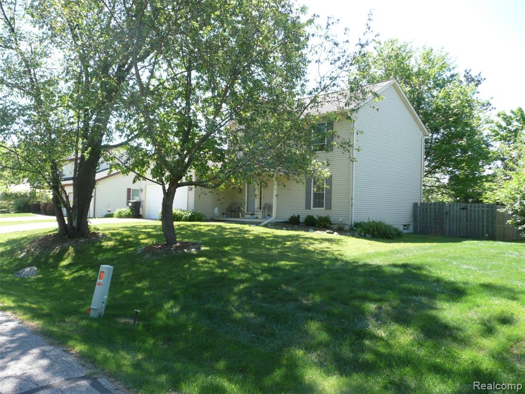2388 Ava Howell, MI 48843 - Photo 2 of 31