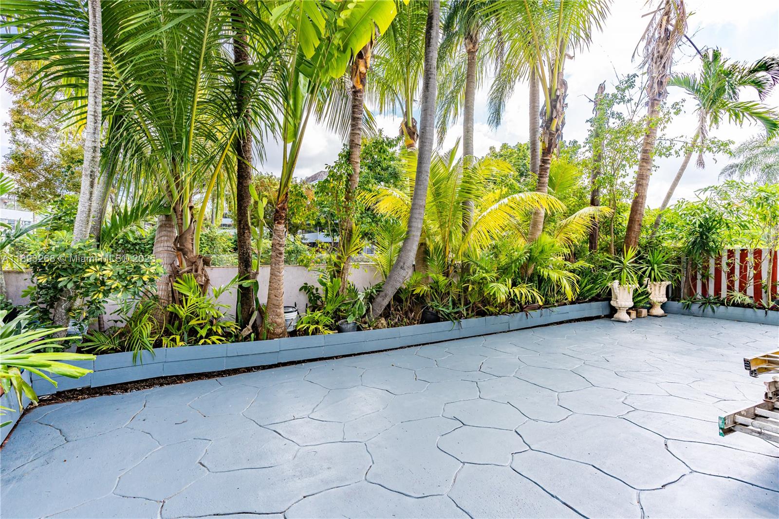 8909 Southwest 108th Circle Miami, FL 33176 - Photo 20 of 28 a view of a garden