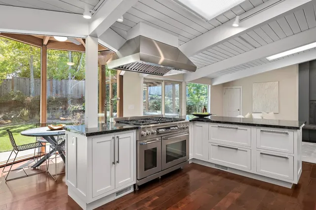 $4,488,000 | 60 Linaria Way, Portola Valley, CA 94028