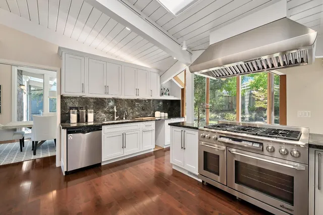 $4,488,000 | 60 Linaria Way, Portola Valley, CA 94028