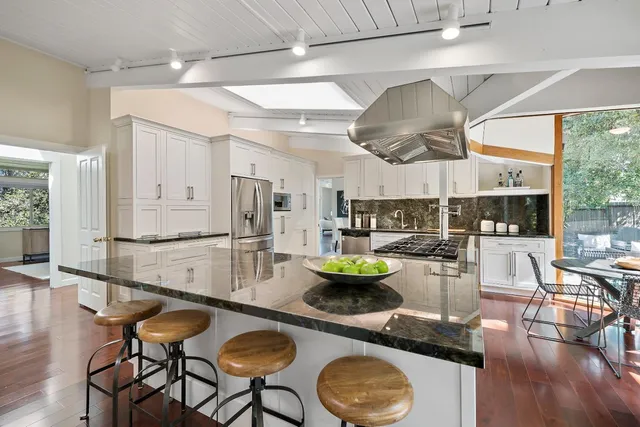 $4,488,000 | 60 Linaria Way, Portola Valley, CA 94028