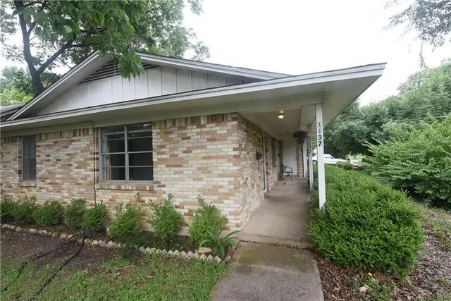 $1,375 | 1137 Haines Avenue, Unit 1137, Dallas, TX 75208