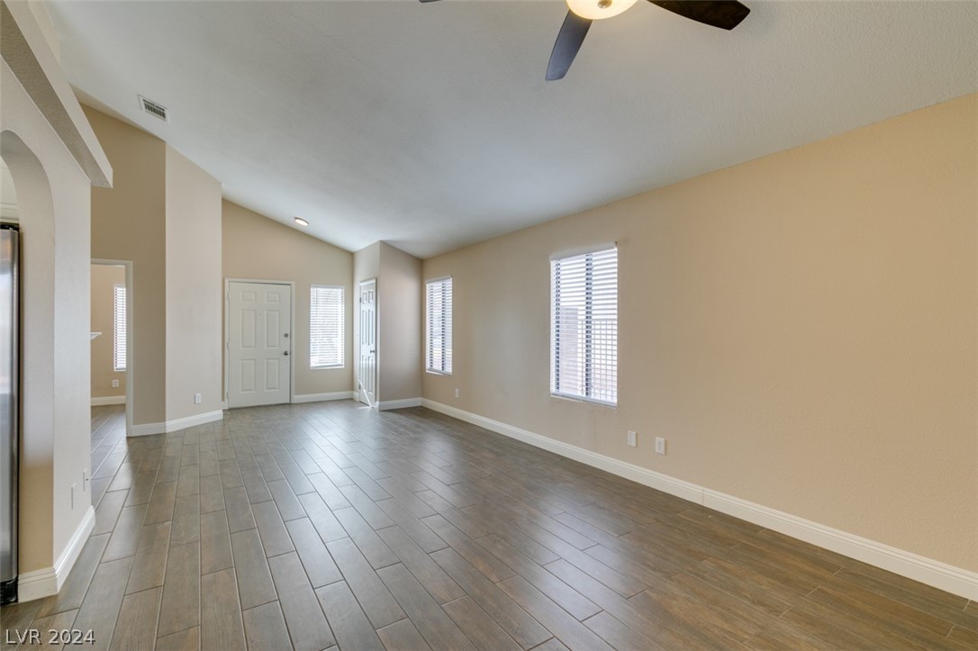 2712 Knightsbridge Road Henderson, NV 89074 - Photo 13 of 33 Gallery Image 13
