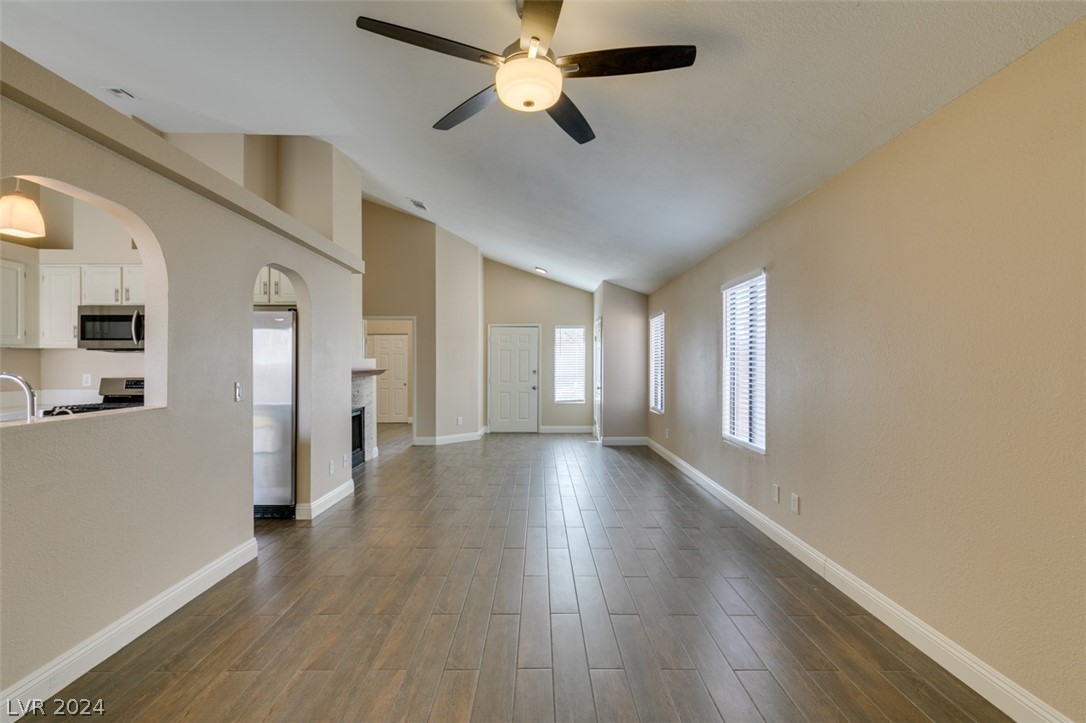 2712 Knightsbridge Road Henderson, NV 89074 - Photo 14 of 33 Gallery Image 14