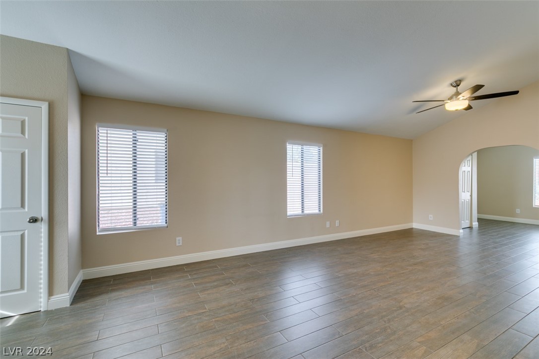 2712 Knightsbridge Road Henderson, NV 89074 - Photo 8 of 33 Gallery Image 8
