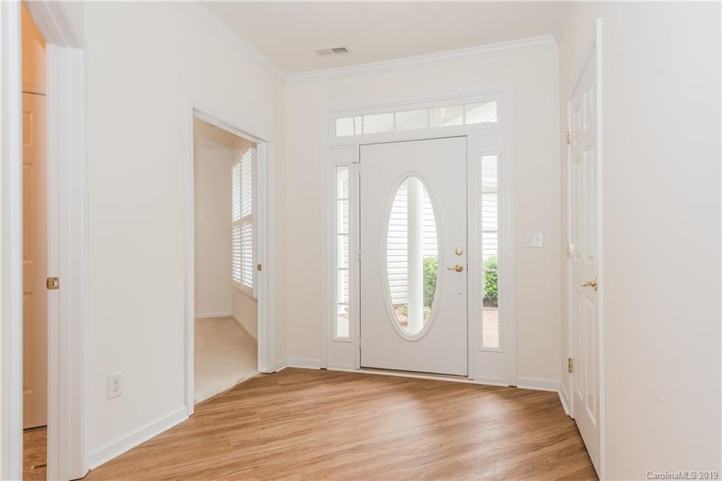 274 Garnet Court, Unit 516 Fort Mill, SC 29708 - Photo 2 of 28 Gallery Image 2