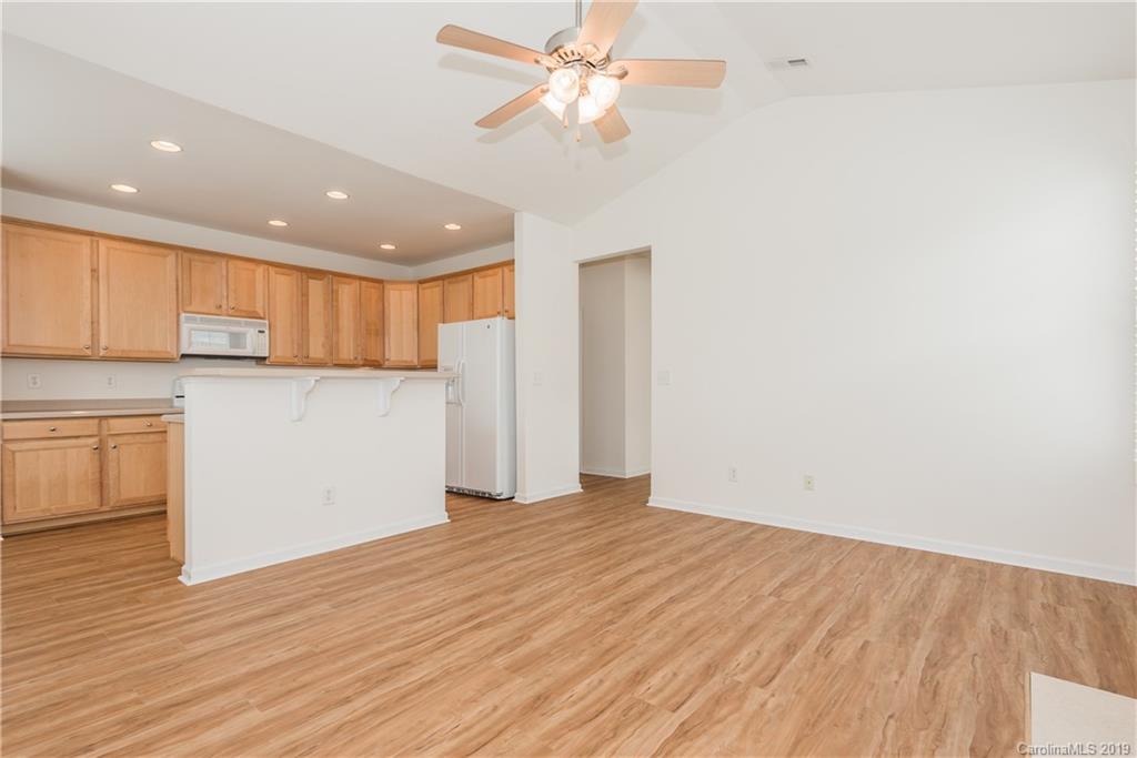 274 Garnet Court, Unit 516 Fort Mill, SC 29708 - Photo 11 of 28 Gallery Image 11