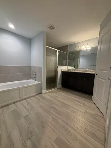 $3,500 | 2501 Southeast Mariposa Avenue, Port St. Lucie, FL 34952