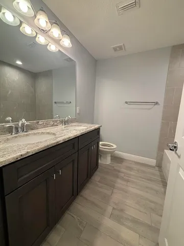 $3,500 | 2501 Southeast Mariposa Avenue, Port St. Lucie, FL 34952