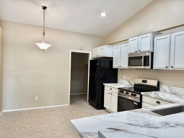$1,750 | 727 South Hartford Street, Unit 185, Chandler, AZ 85225