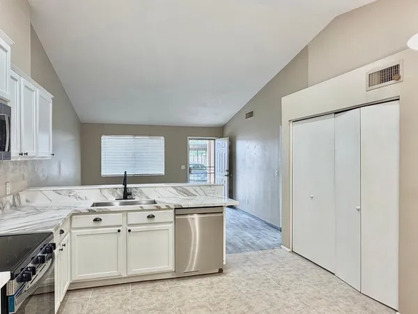 $1,750 | 727 South Hartford Street, Unit 185, Chandler, AZ 85225