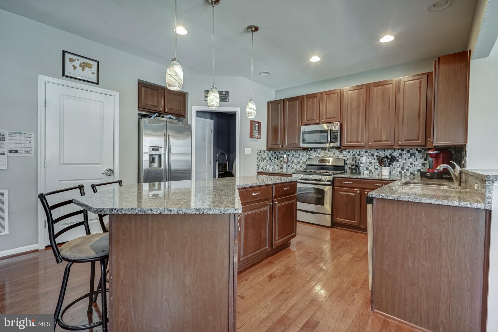 286 Staggerbush Road Williamstown, NJ 08094 - Photo 3 of 32 Gallery Image 3