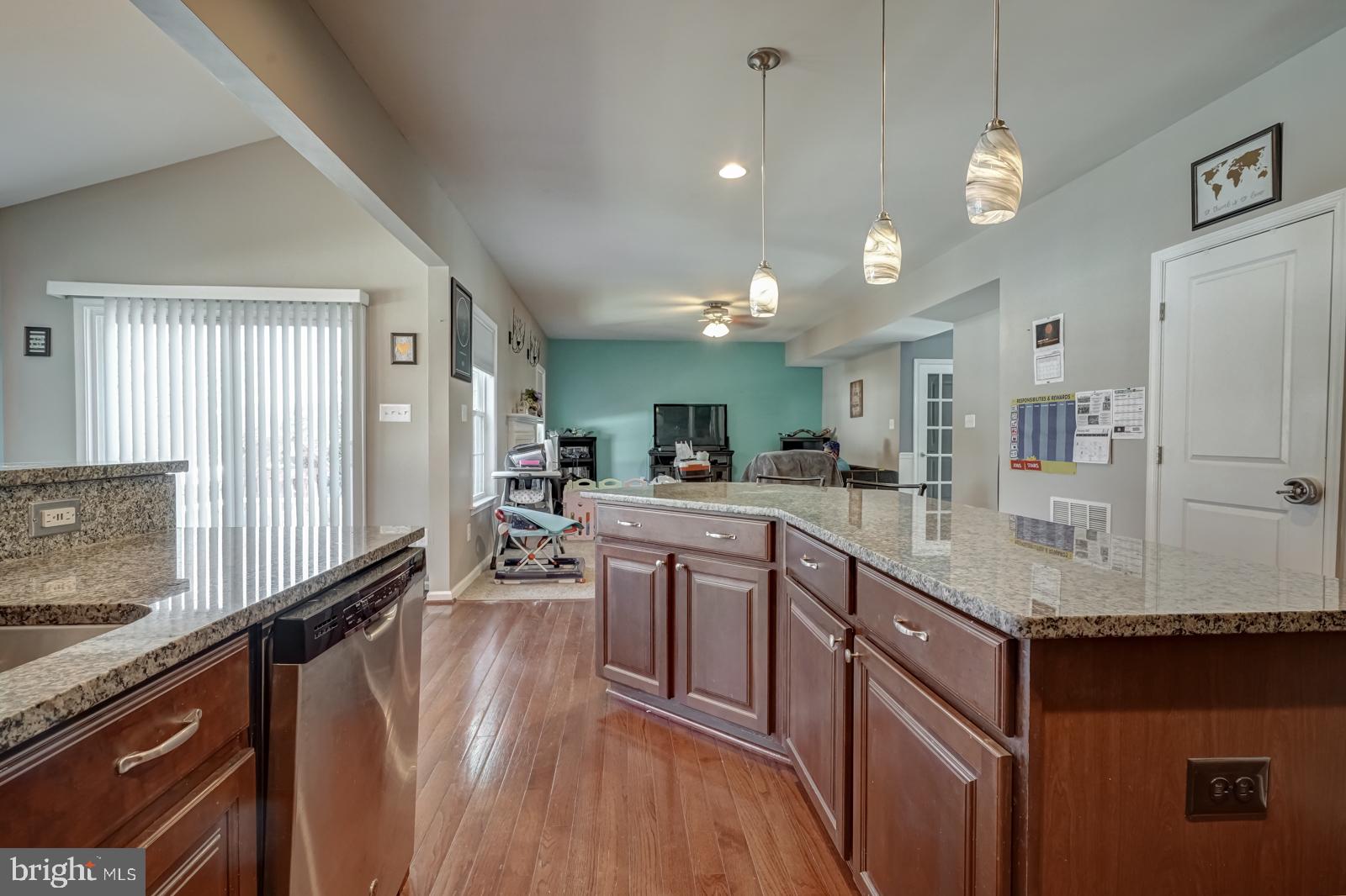 286 Staggerbush Road Williamstown, NJ 08094 - Photo 8 of 32 Gallery Image 8