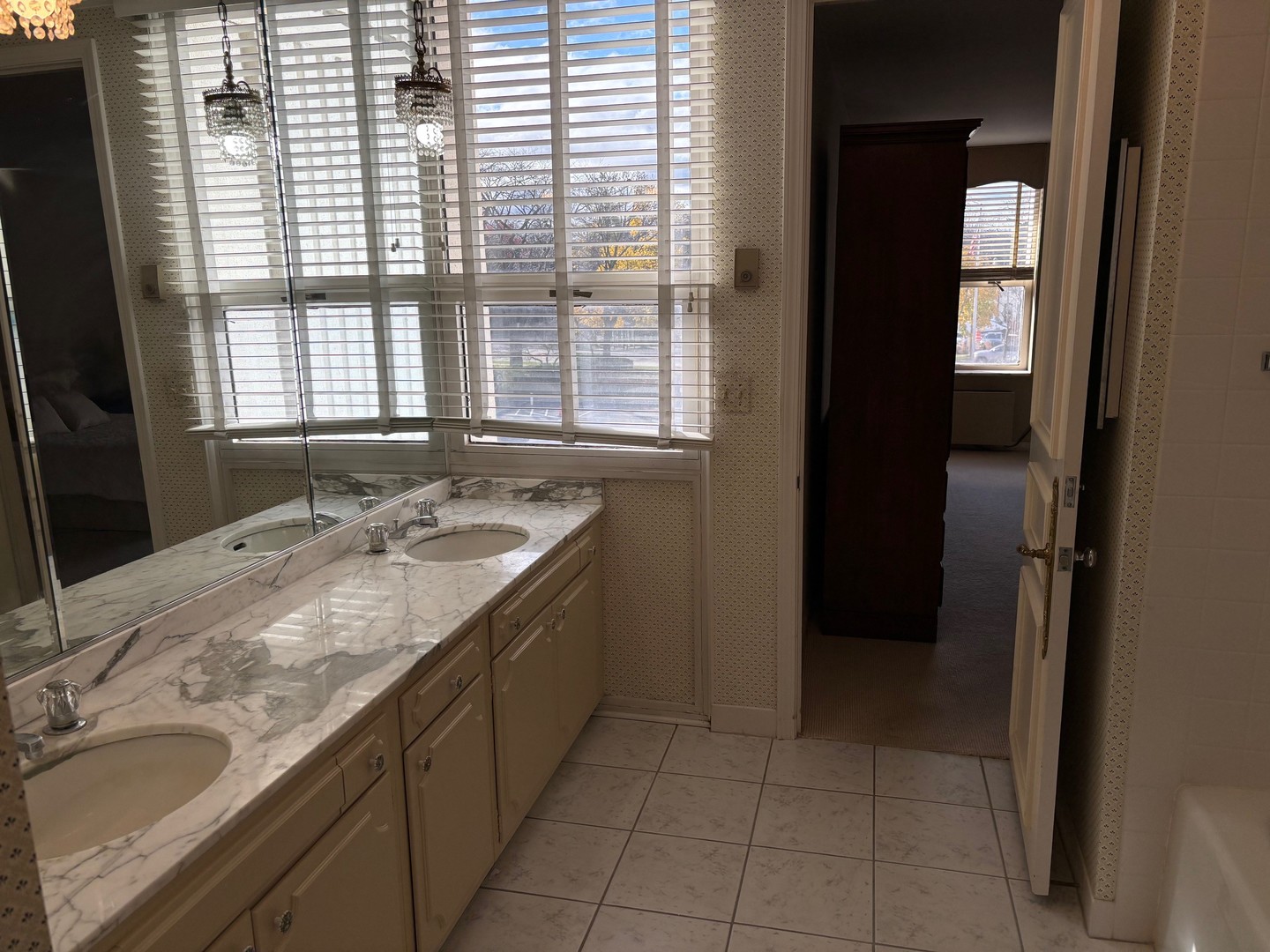 1500 Sheridan Road, Unit 3L Wilmette, IL 60091 - Photo 23 of 28 Gallery Image 23