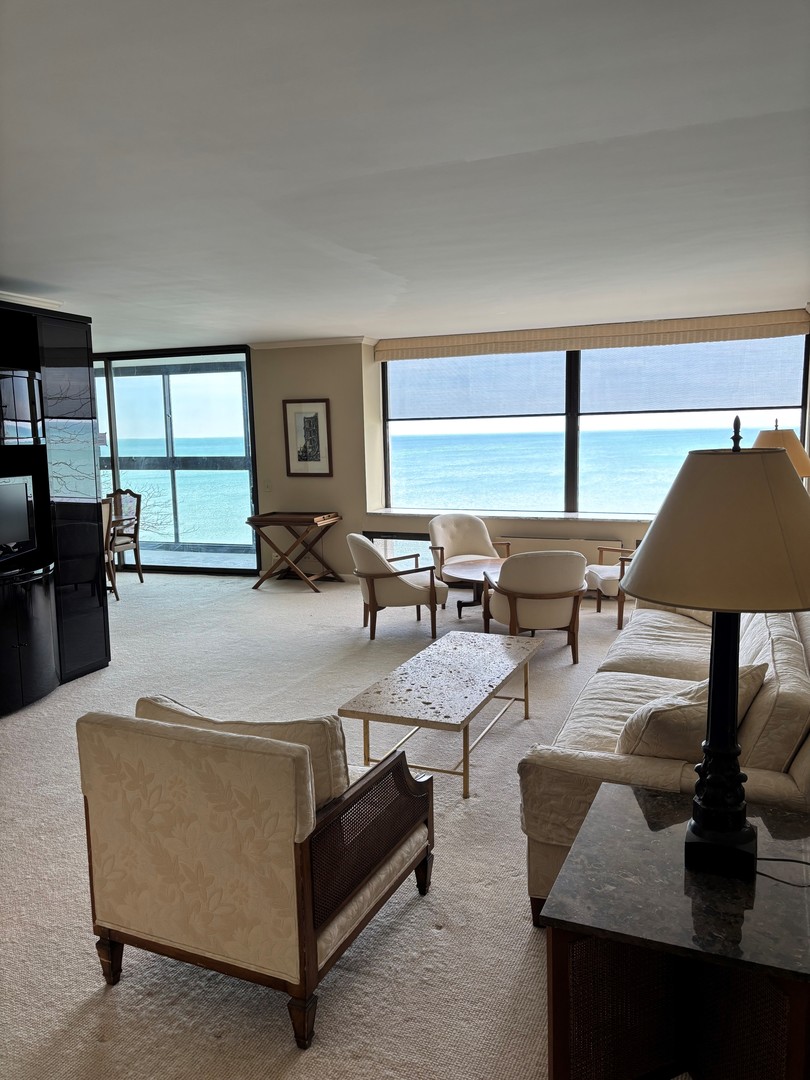 1500 Sheridan Road, Unit 3L Wilmette, IL 60091 - Photo 7 of 28 Gallery Image 7