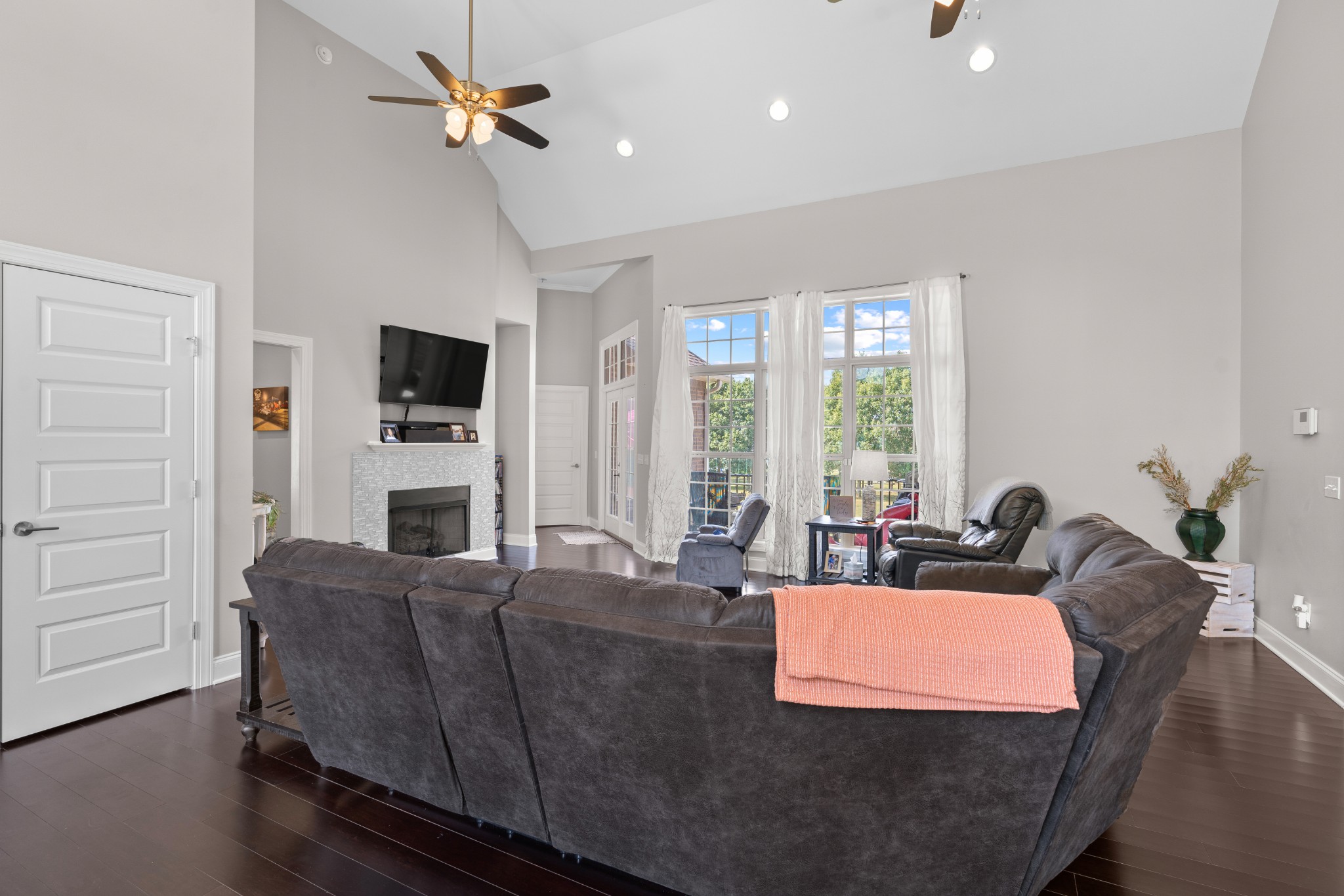 229 Barton Drive Normandy, TN 37360 - Photo 10 of 39