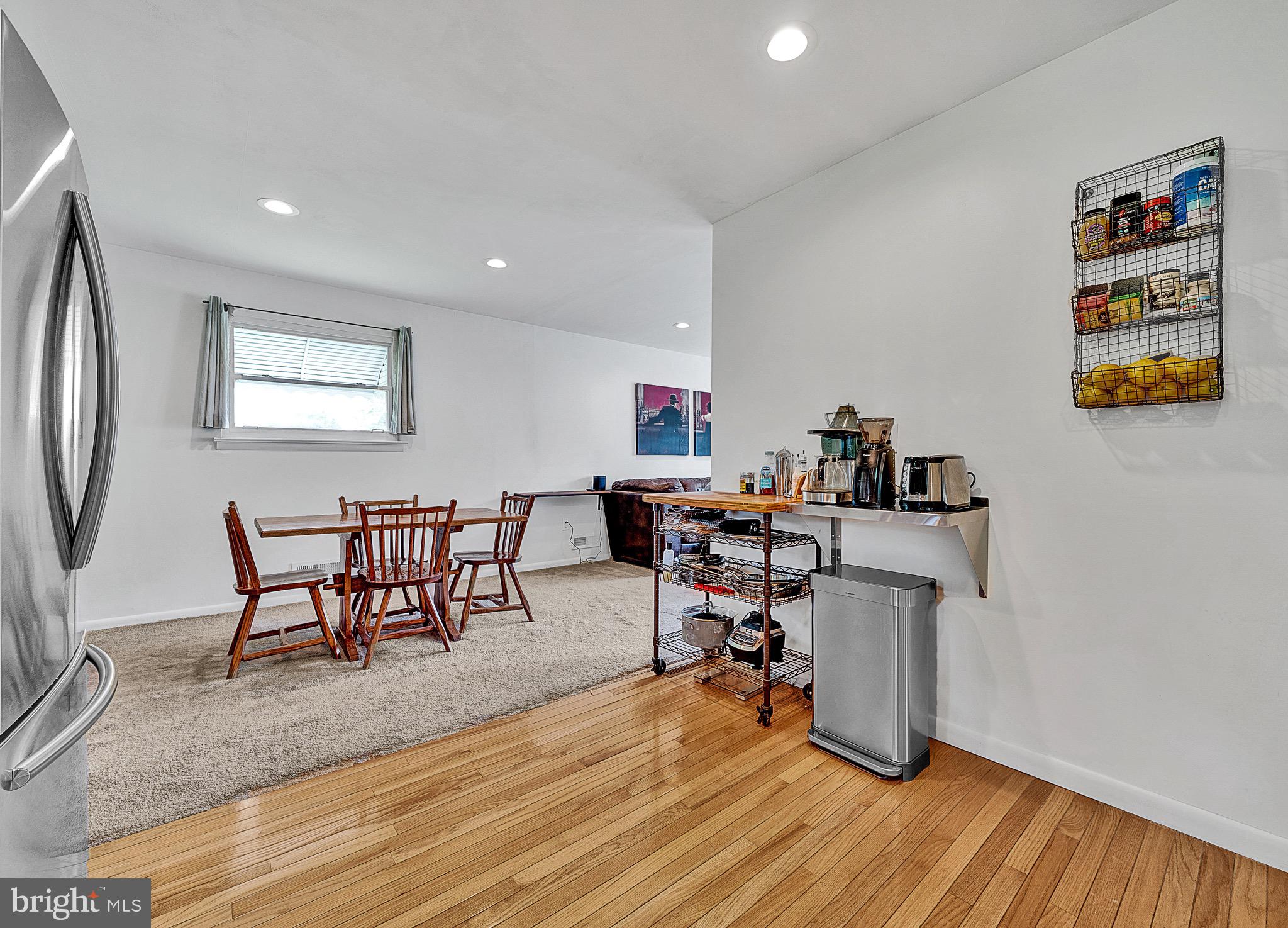 892 Dogwood Road Warminster, PA 18974 - Photo 17 of 30 Gallery Image 17