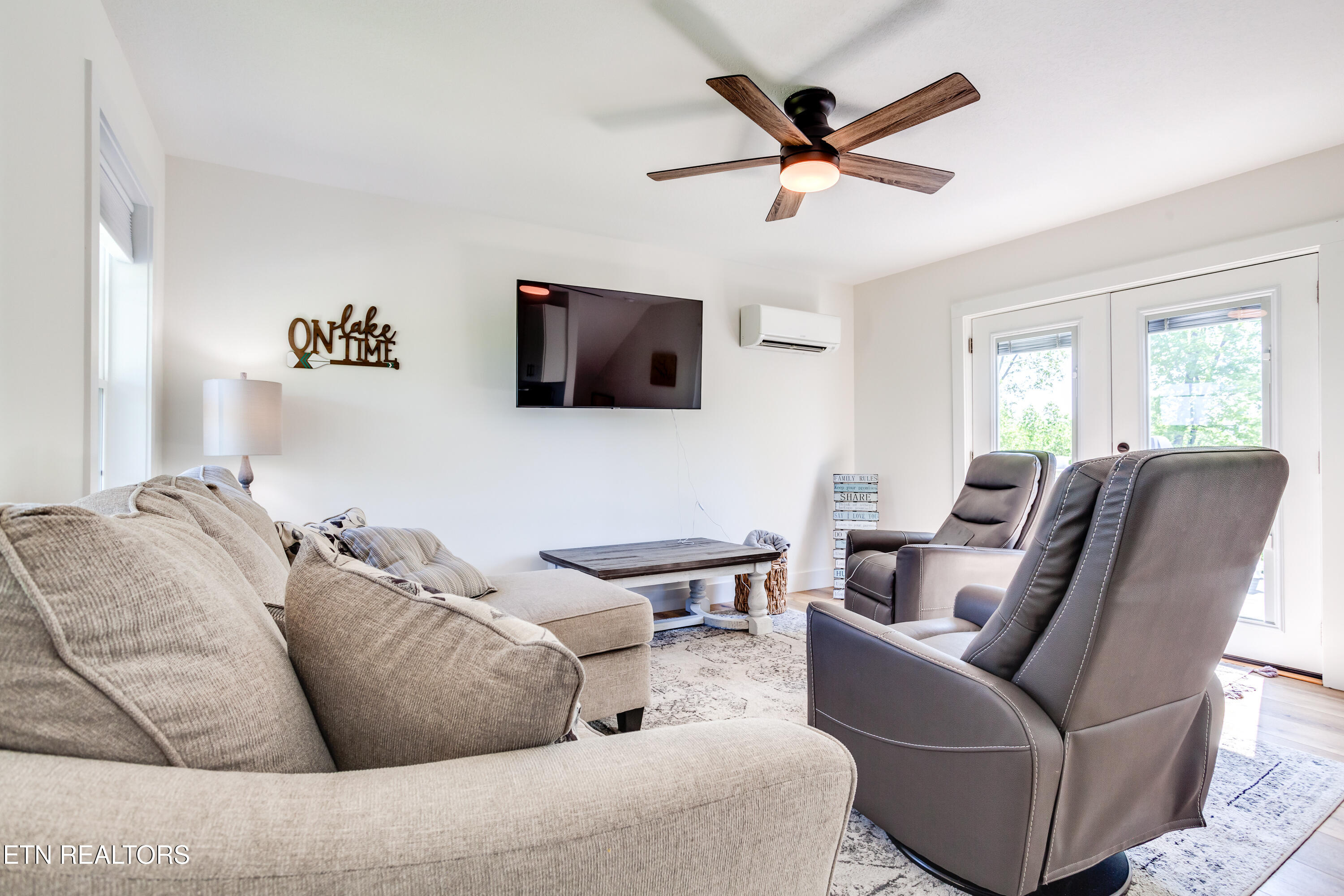 170 Sunset Boulevard Maynardville, TN 37807 - Photo 7 of 27 Living room