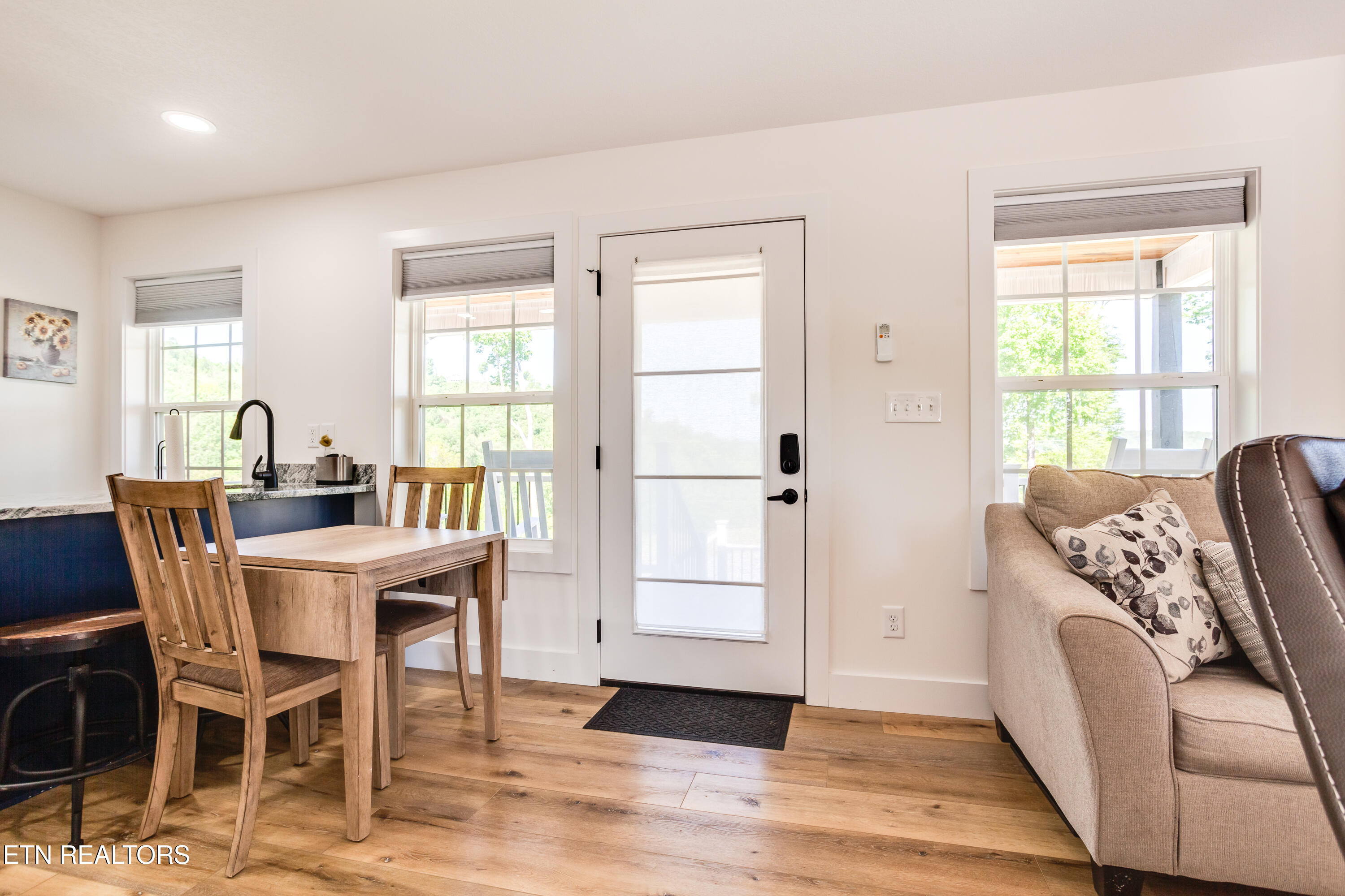 170 Sunset Boulevard Maynardville, TN 37807 - Photo 8 of 27 Great room