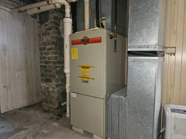 $49,900 | 415 Central Avenue, Madison, MN 56256