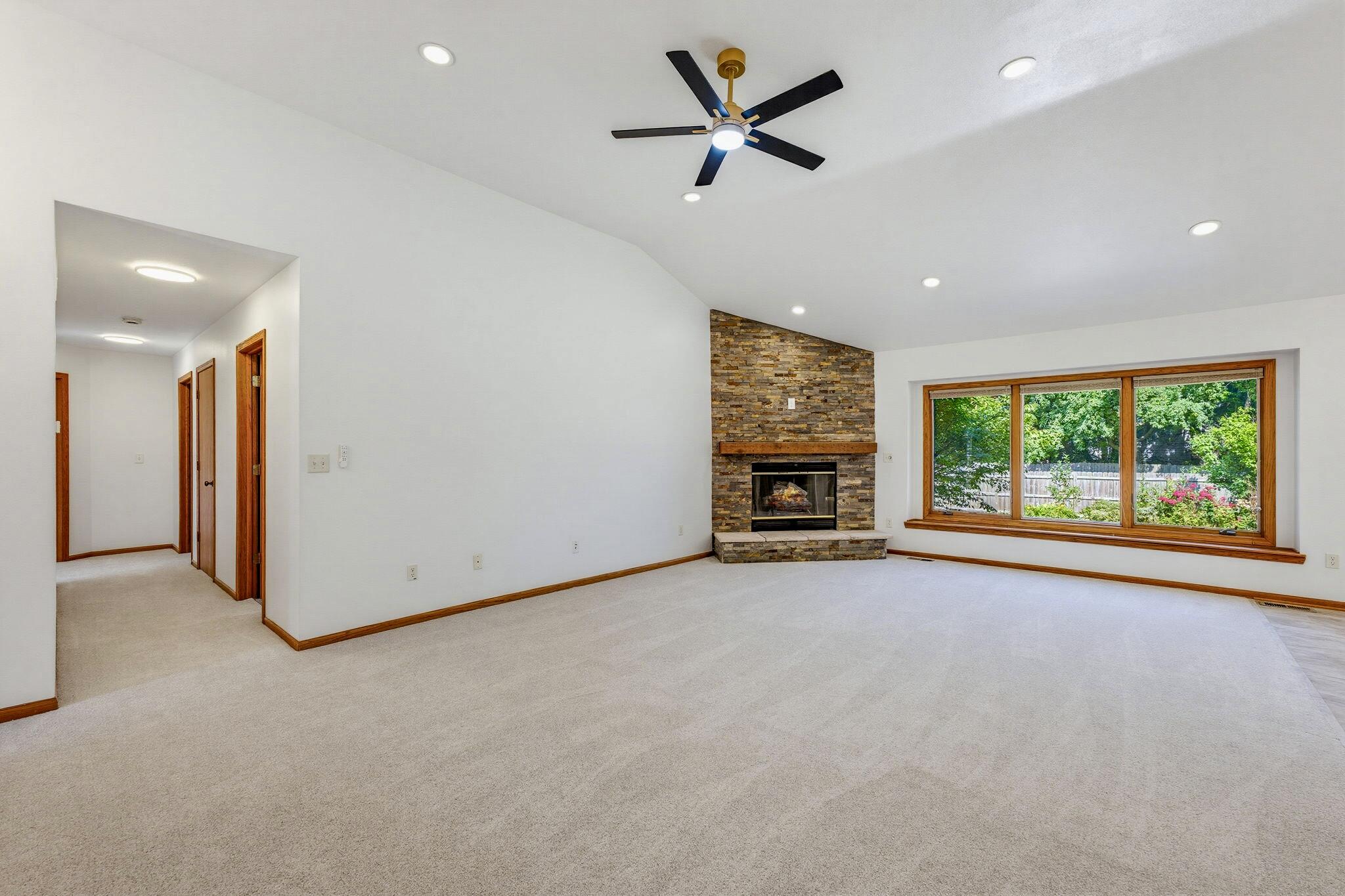 10063 64th Avenue Pleasant Prairie, WI 53158 - Photo 6 of 45 IMG_3638
