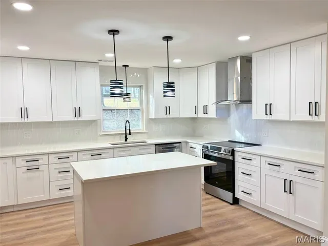 $485,000 | 369 Cerny Avenue, Eureka, MO 63025