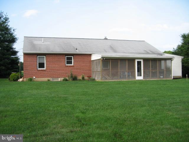 2725 Maytown Road Marietta, PA 17547 - Photo 4 of 15 Gallery Image 4