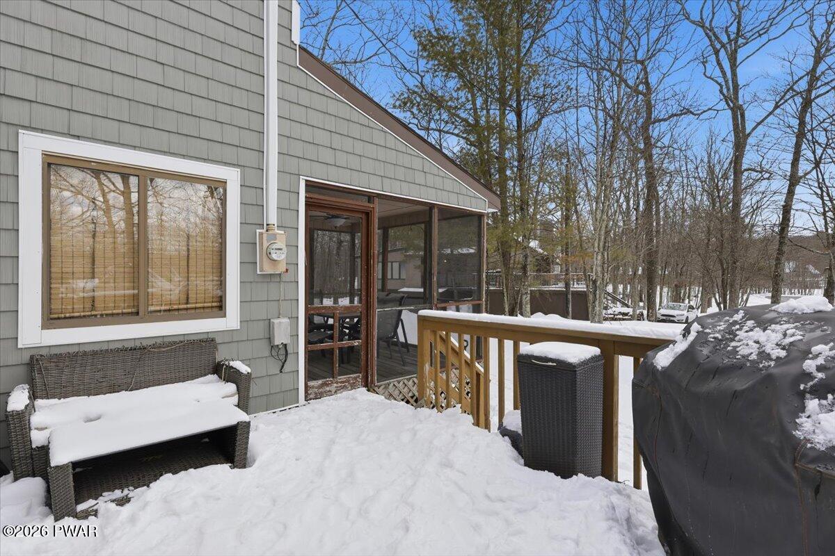 215 Tanager Road Lackawaxen, PA 18435 - Photo 38 of 48 54-045_6M24272