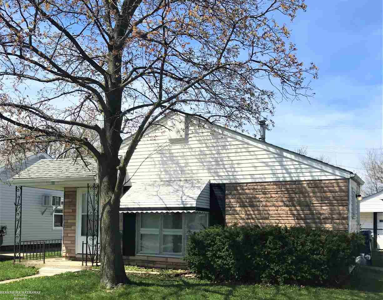 25201 Rosenbusch Boulevard Warren, MI 48089 - Photo 1 of 8 31377481.JPG
