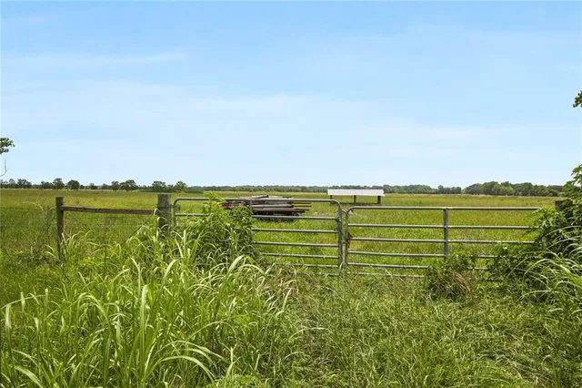 $4,900,000 | 2467 La 306 Highway, Des Allemands, LA 70030