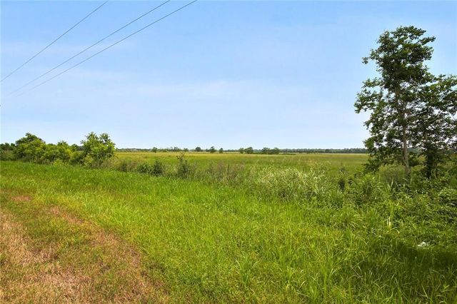 $4,900,000 | 2467 La 306 Highway, Des Allemands, LA 70030