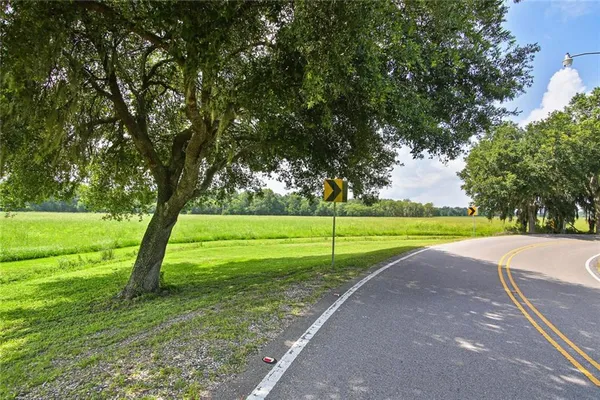 $4,400,000 | 2467 La 306 Highway, Des Allemands, LA 70030