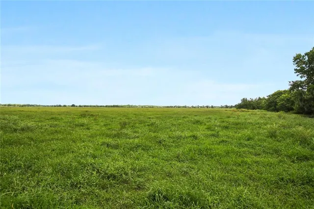 $4,900,000 | 2467 La 306 Highway, Des Allemands, LA 70030