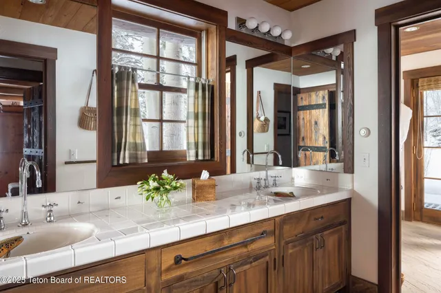 $39,950,000 | 55 South Ely Springs Road, Jackson, WY 83001