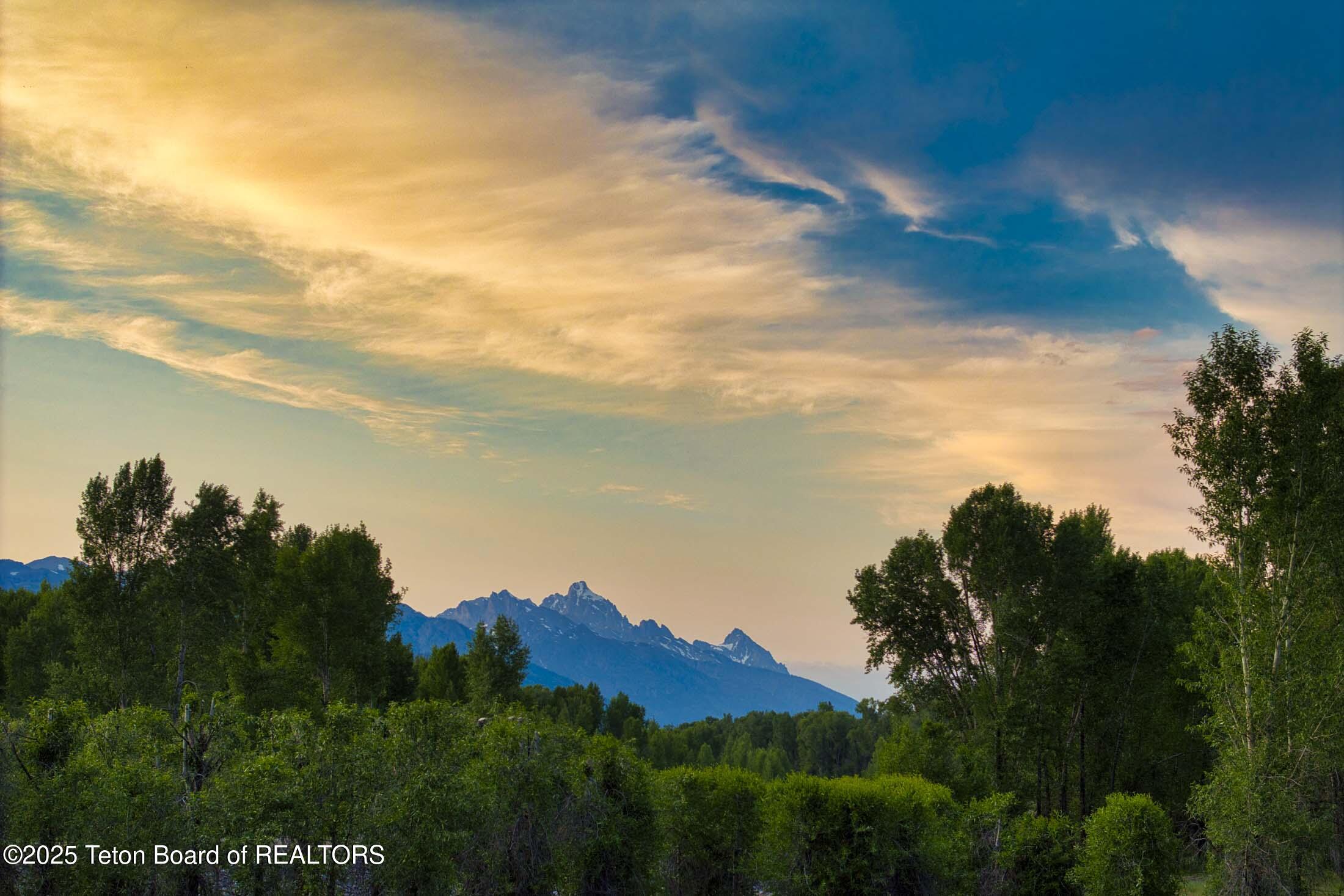 55 South Ely Springs Road Jackson, WY 83001 - Photo 4 of 69 ely-springs-jackson-hole-real-estate-101