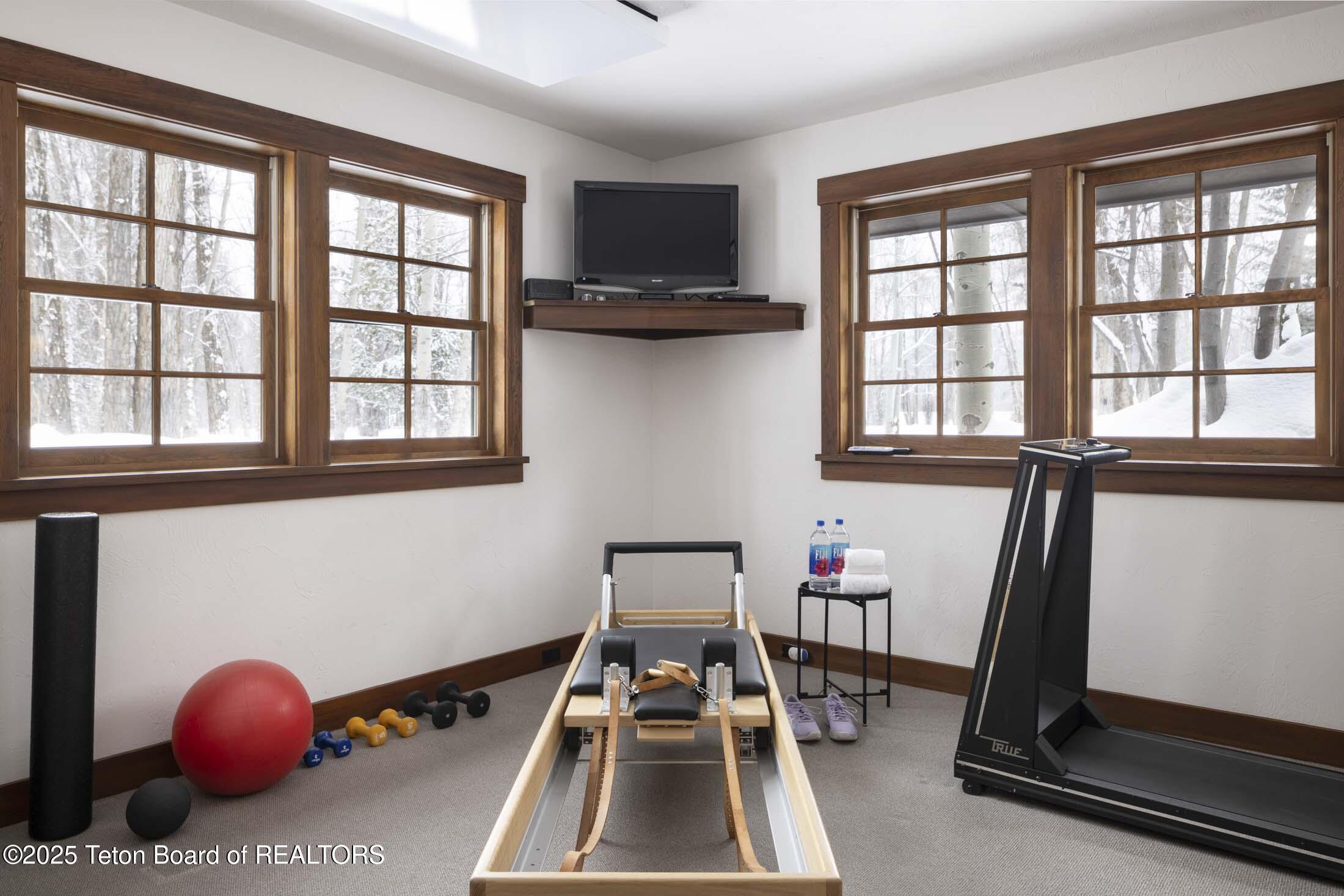 55 South Ely Springs Road Jackson, WY 83001 - Photo 44 of 69 RR Lodge