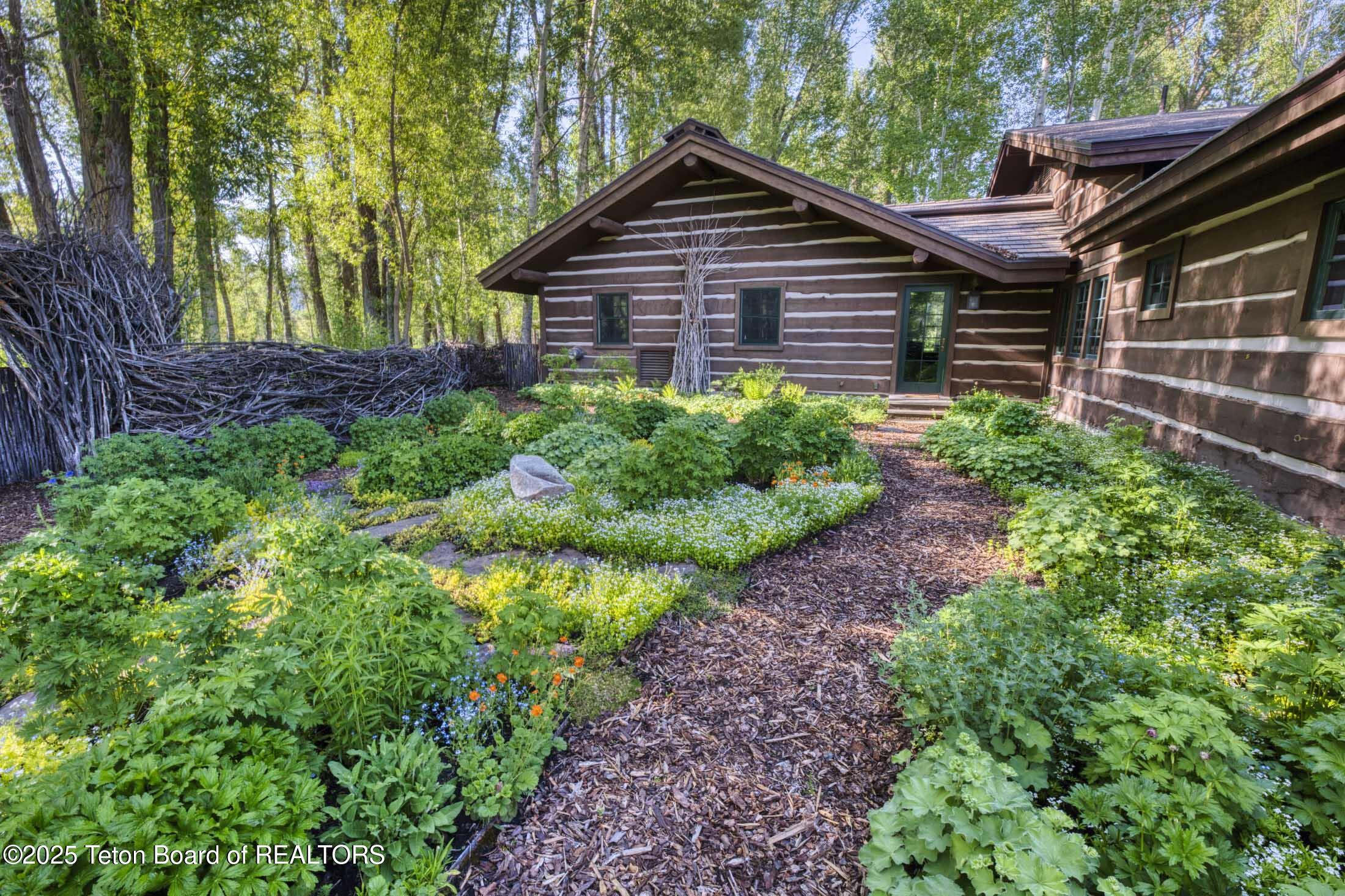 55 South Ely Springs Road Jackson, WY 83001 - Photo 48 of 69 55-ely-springs-jacksion-wy-6420