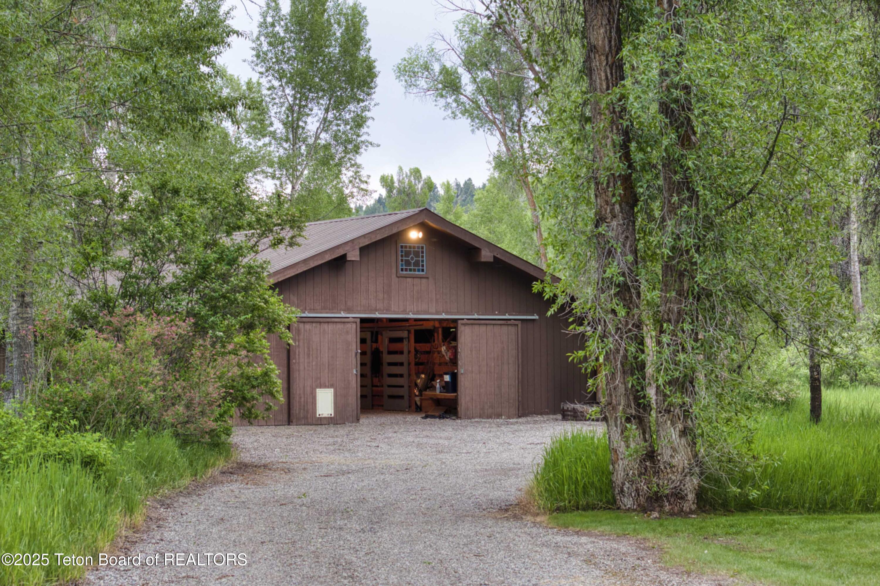 55 South Ely Springs Road Jackson, WY 83001 - Photo 58 of 69 ely-springs-jackson-hole-property-0903_H