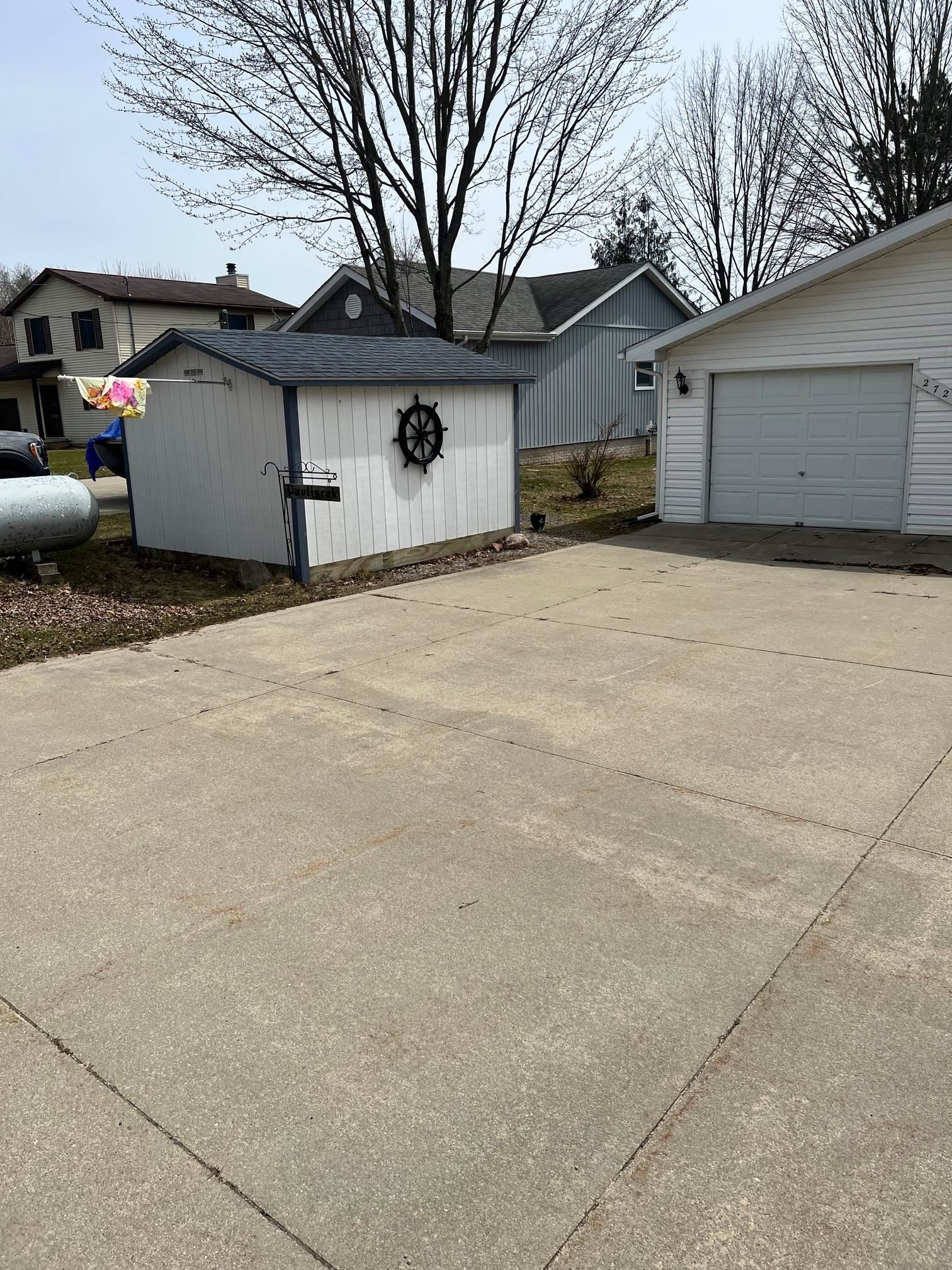 2725 West Lily Lake Road Harrison, MI 48625 - Photo 14 of 41 1898862-13.JPG