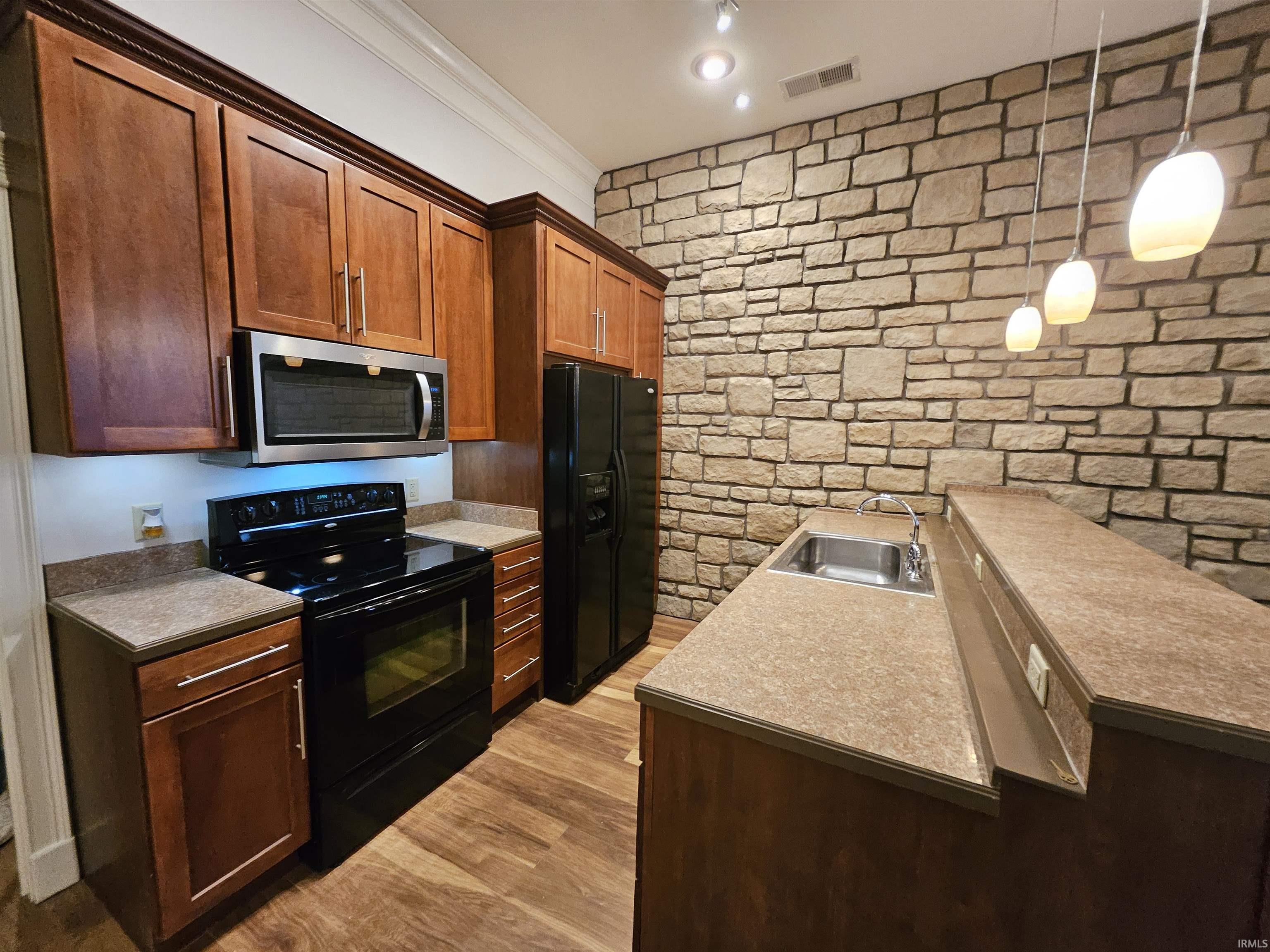 508 Main Street, Unit 2B Evansville, IN 47708 - Photo 12 of 28 Gallery Image 12