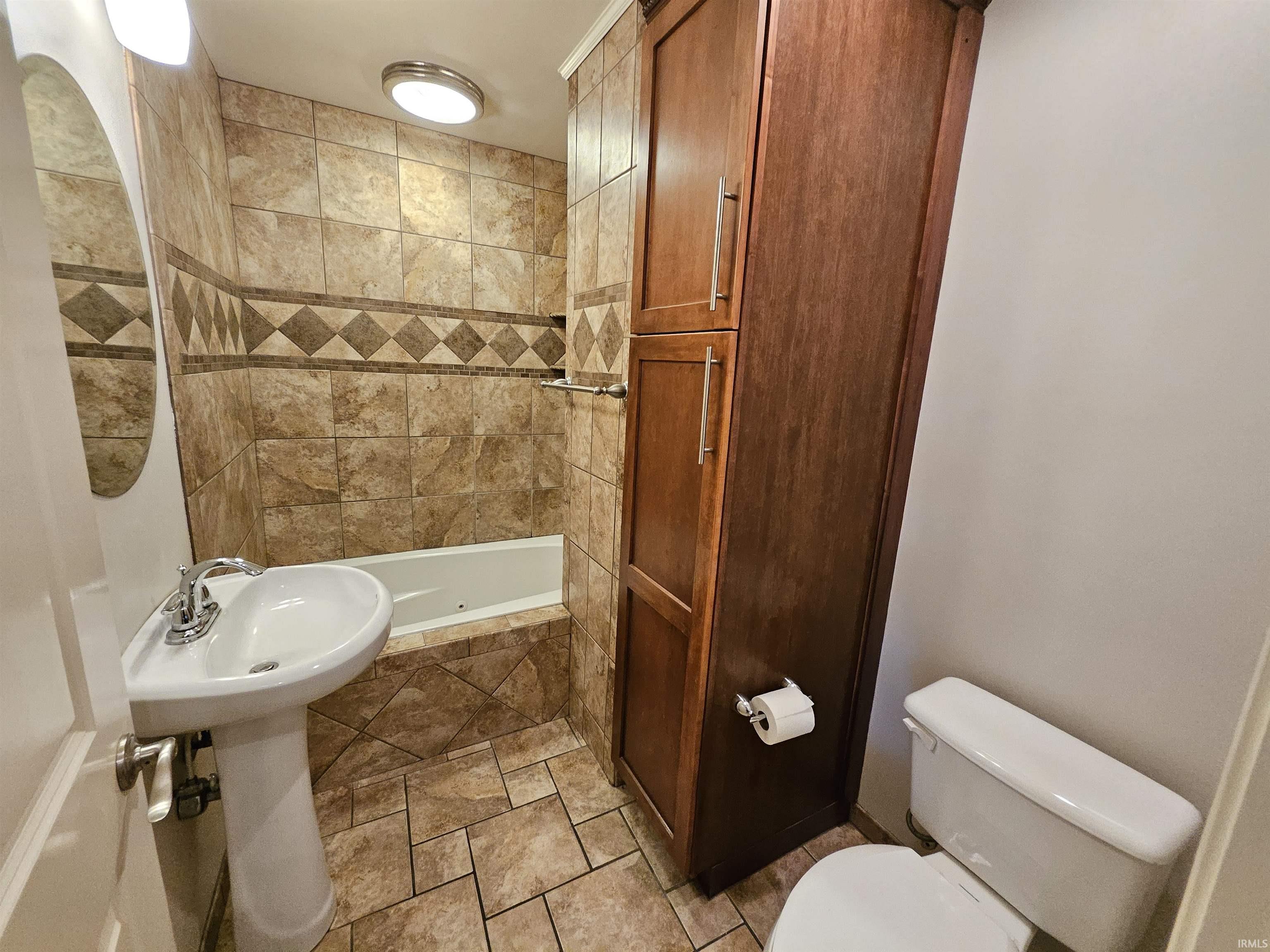 508 Main Street, Unit 2B Evansville, IN 47708 - Photo 21 of 28 Gallery Image 21